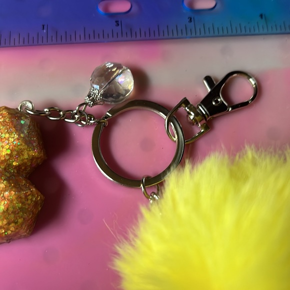 Hand crafted epoxy 3D heart key chain with yellow 2 inch pompom - Picture 4 of 5
